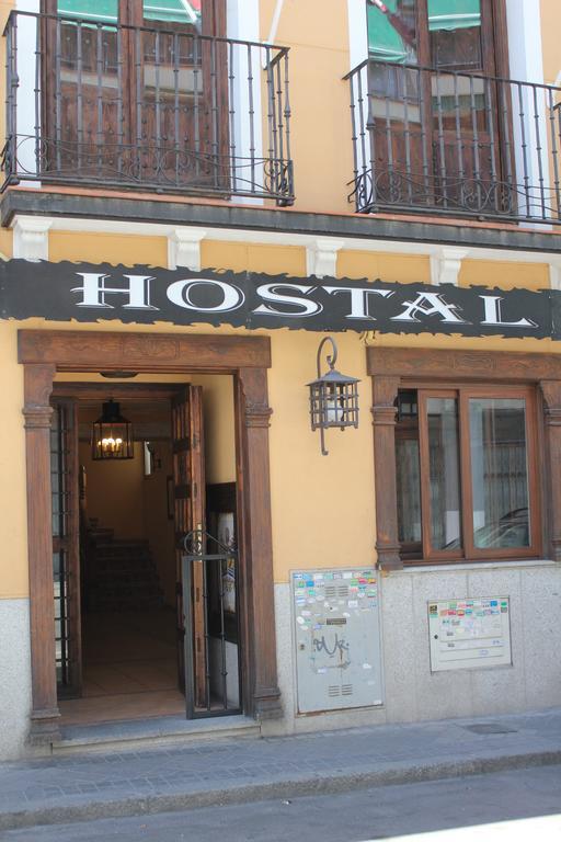 Hostal Maria Ronda Madri Exterior foto