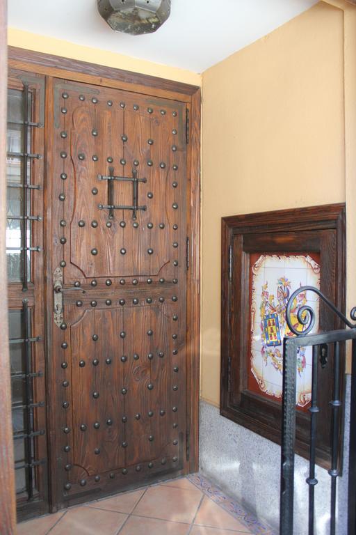 Hostal Maria Ronda Madri Exterior foto