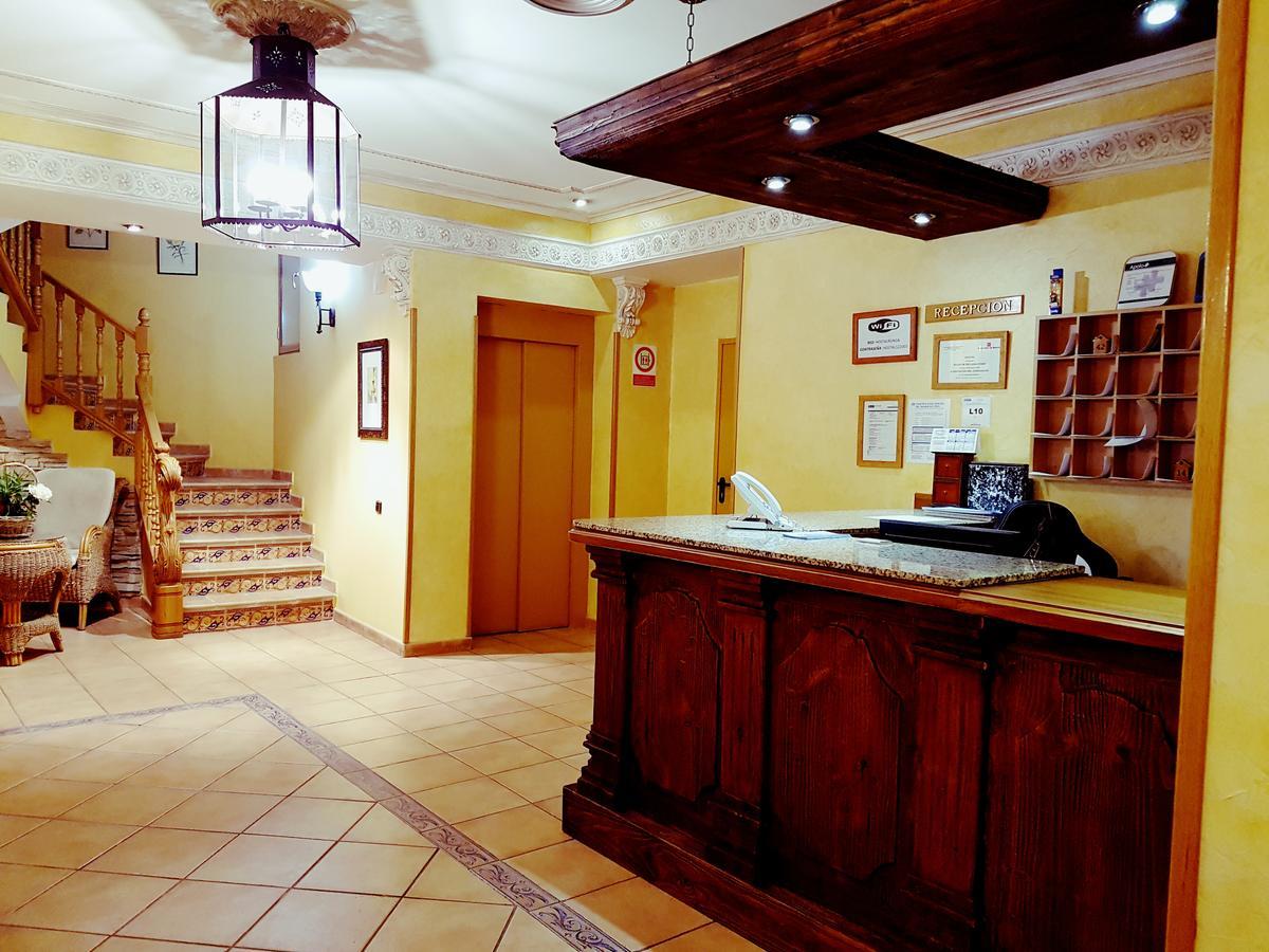 Hostal Maria Ronda Madri Exterior foto